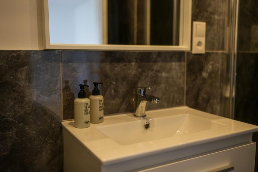Apartment Boho Stil Mit Flussblick Nahe Stadtzentrum